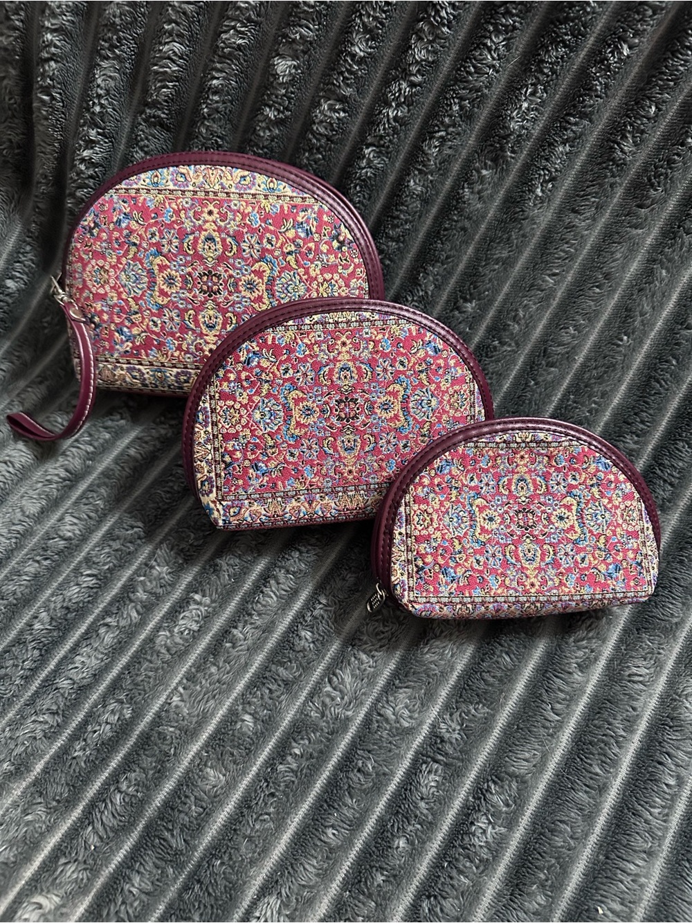 Floral Print Half-Moon Cosmetic Bag Set - Wine Pink